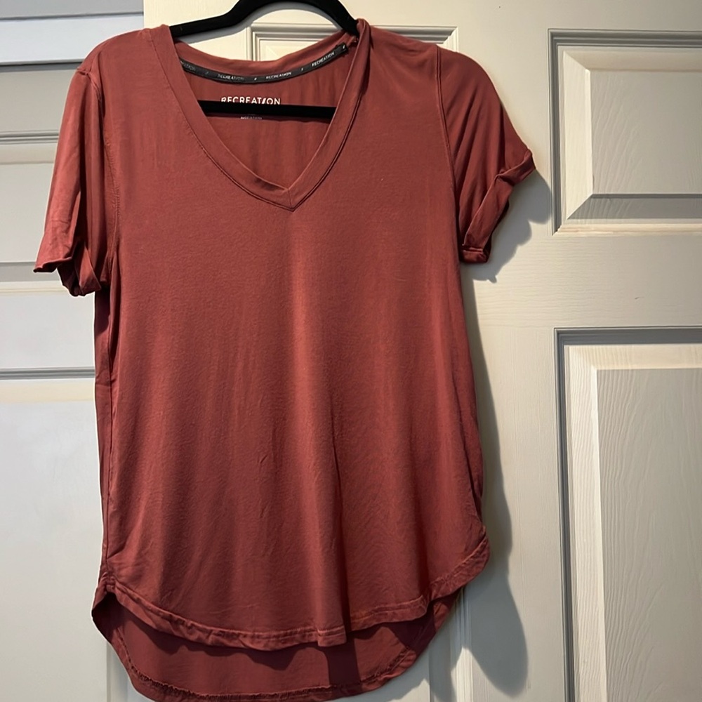 Recreation by Thread and Supply Lanelle Tee
Rust Size S